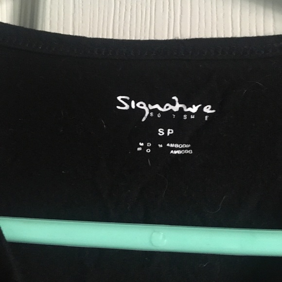 Black shirt - Picture 3 of 3